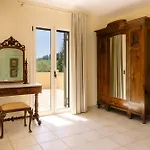 Villa Fioraki