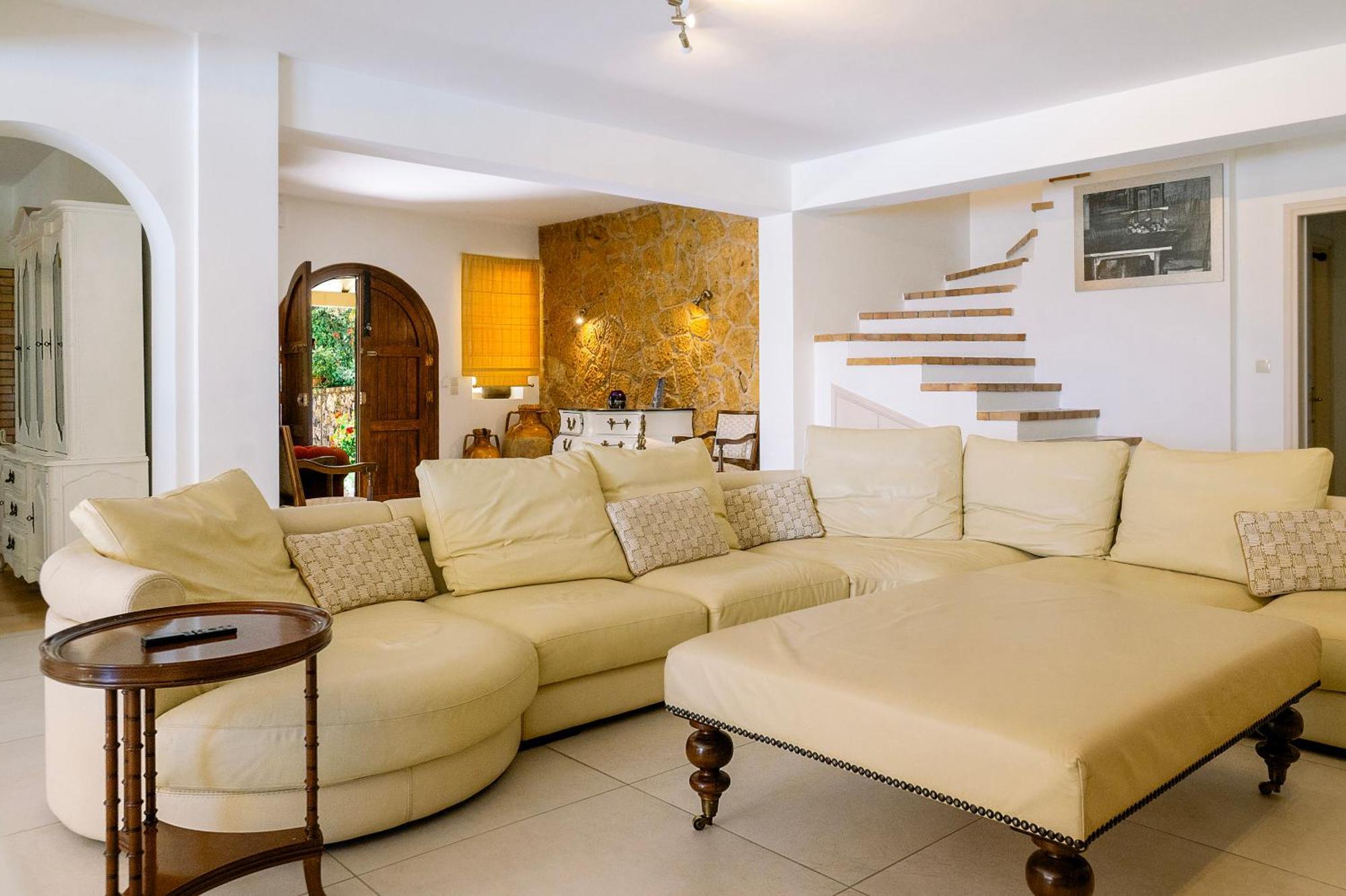 Villa Fioraki